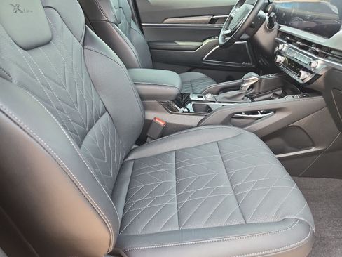 Certified 2025 Kia Telluride SX Prestige X-Line AWD/4WD image 21