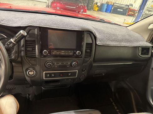 Used 2020 Nissan Titan S w/ S Utility Package image 19