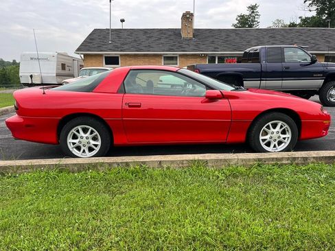 Used 2000 Chevrolet Camaro LT RWD image 10