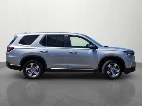 Used 2023 Honda Pilot EX-L image 7