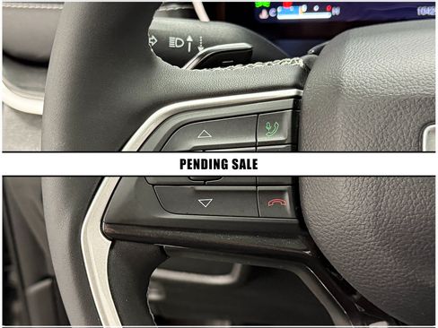 Used 2023 Jeep Grand Cherokee L Laredo AWD/4WD image 18