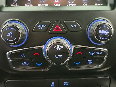 Used 2016 RAM 1500 Sport w/ Black Ram 1500 Sport Group AWD/4WD image 15