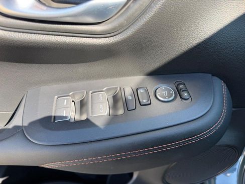 Used 2026 Honda HR-V Sport image 17