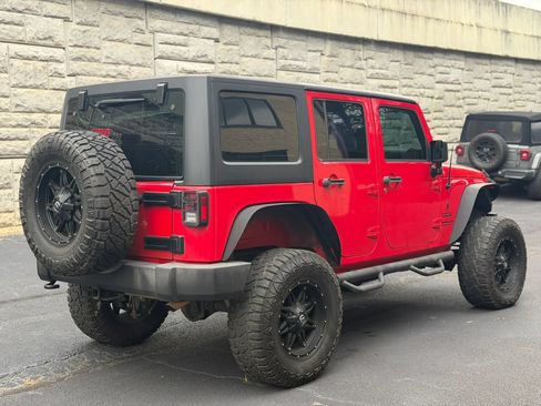 Used 2016 Jeep Wrangler Unlimited Sport w/ Max Tow Package AWD/4WD image 7