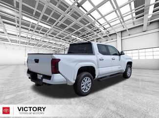 New 2026 Toyota Tacoma SR5 AWD/4WD video 3
