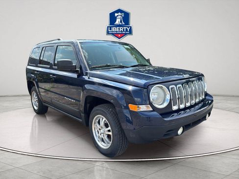 Used 2014 Jeep Patriot Sport w/ Power Value Group AWD/4WD image 16