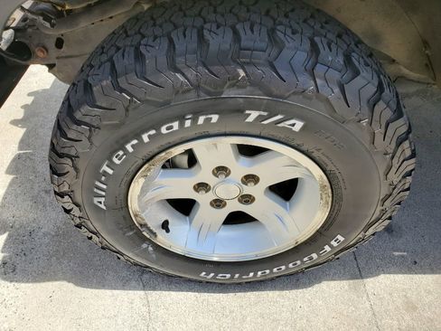Used 2004 Jeep Wrangler 4WD image 15