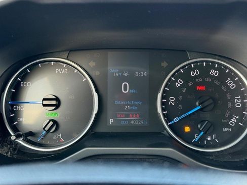 Certified 2022 Toyota RAV4 LE image 21