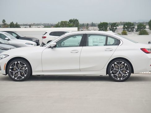 New 2026 BMW 330i Sedan w/ Convenience Package image 4