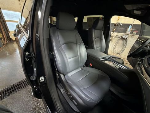 Certified 2023 Buick Enclave Essence w/ LPO, Floor Liner Package image 26