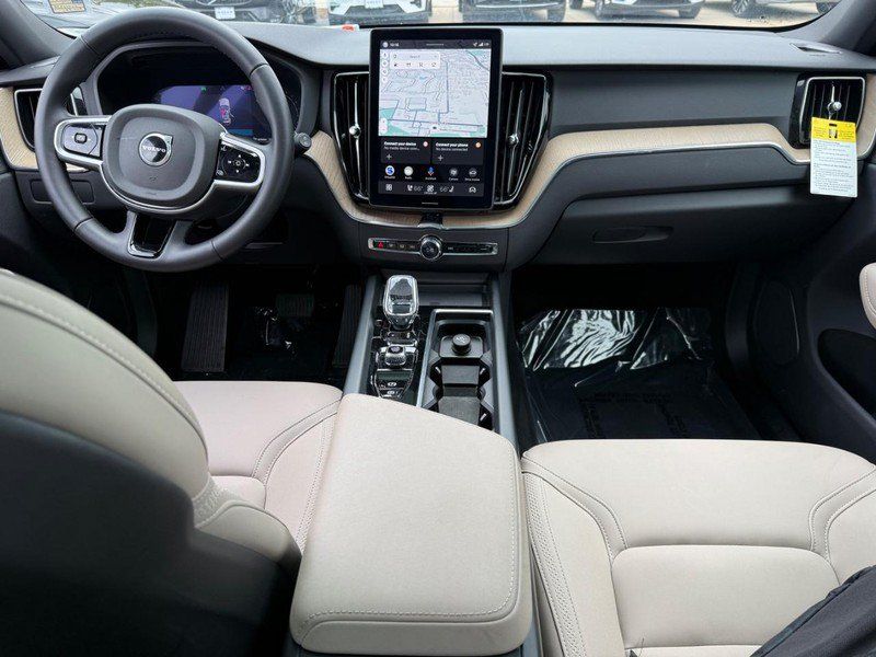 Used 2026 Volvo XC60 B5 Plus AWD/4WD image 12