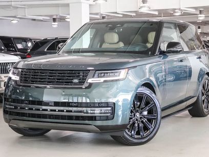 Used 2025 Land Rover Range Rover SE