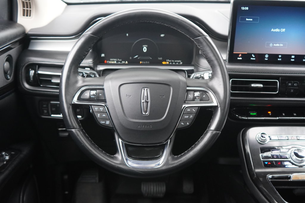 Used 2022 Lincoln Nautilus Reserve w/ Equipment Group 201A AWD/4WD image 13