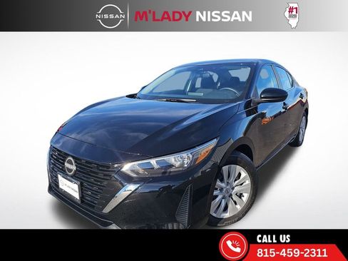 Used 2024 Nissan Sentra S image 2