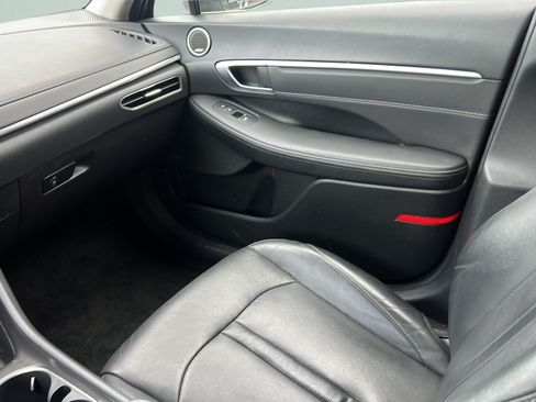 Used 2023 Hyundai Sonata Limited FWD image 12