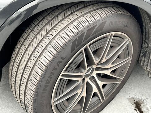 Used 2024 Mercedes-Benz GLC 43 AMG 4MATIC image 18