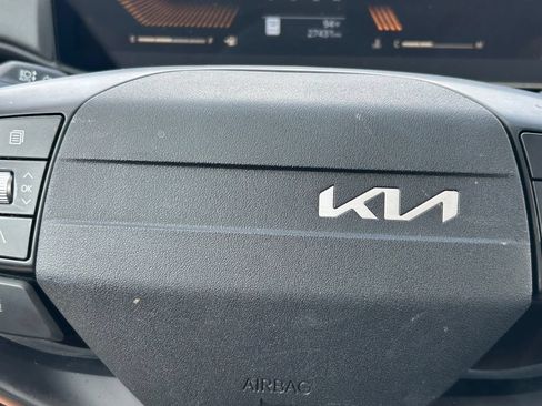 Used 2025 Kia K4 FWD image 31