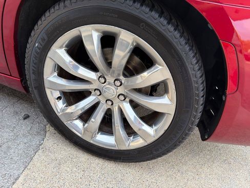 Used 2018 Chrysler 300 Touring L RWD image 8