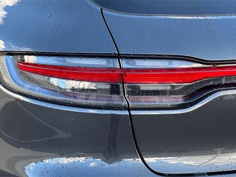 Used 2020 Porsche Macan image 35