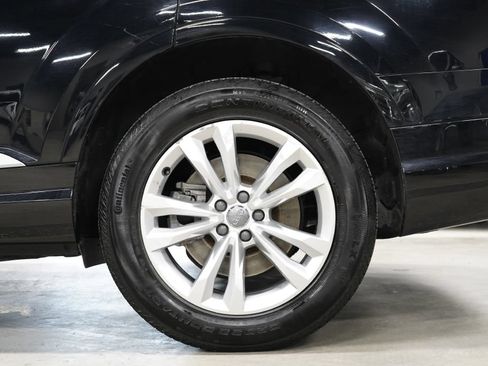 Used 2018 Audi Q7 3.0T Premium Plus AWD/4WD image 38