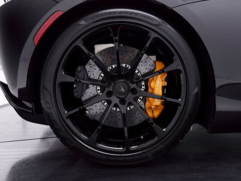 Used 2026 McLaren Artura RWD image 44