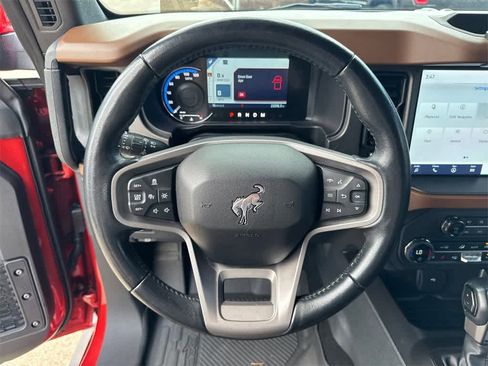Used 2024 Ford Bronco Outer Banks image 21