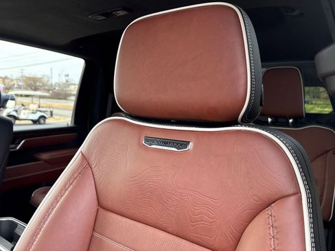 Certified 2025 GMC Sierra 2500 Denali Ultimate image 21