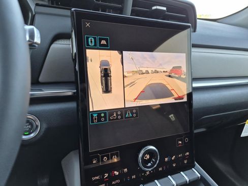 New 2026 GMC Terrain Elevation w/ Elevation Premium Package FWD image 24