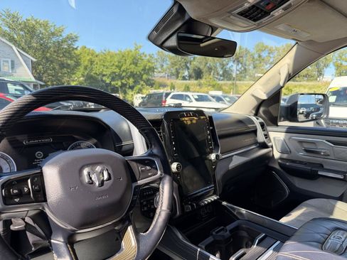 Used 2022 RAM 1500 Limited AWD/4WD image 15