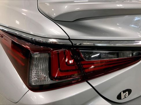 Used 2021 Lexus ES 350 w/ Premium Package FWD image 29