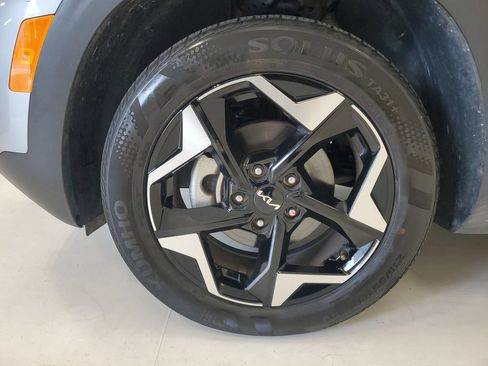 Used 2025 Kia Seltos S FWD image 8