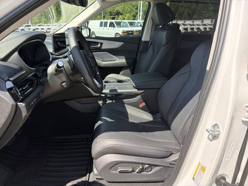 Certified 2026 Acura MDX FWD w/ Technology Package image 16