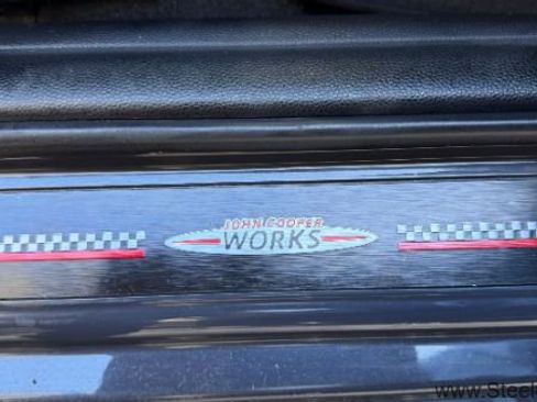 Used 2015 MINI Cooper S image 24