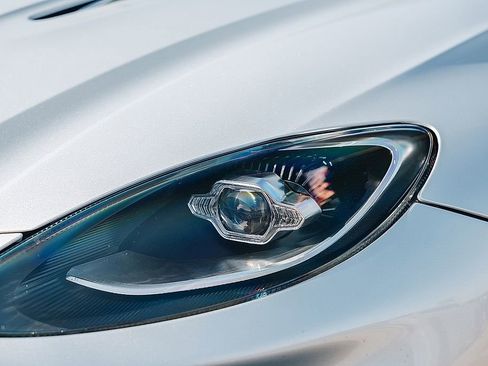 Used 2024 Aston Martin DBX image 16