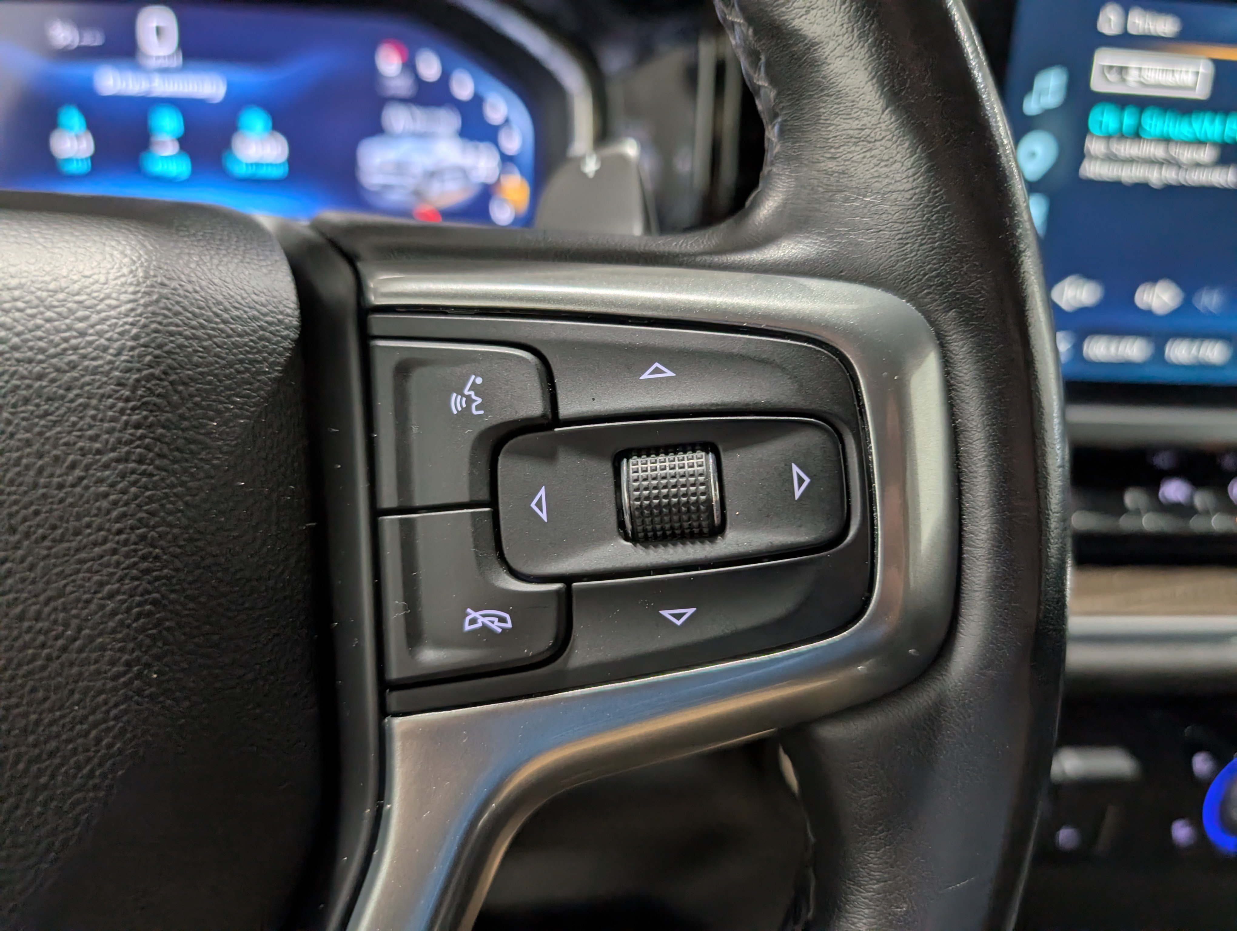 Used 2023 Chevrolet Silverado 1500 RST w/ True North Edition Plus AWD/4WD image 23