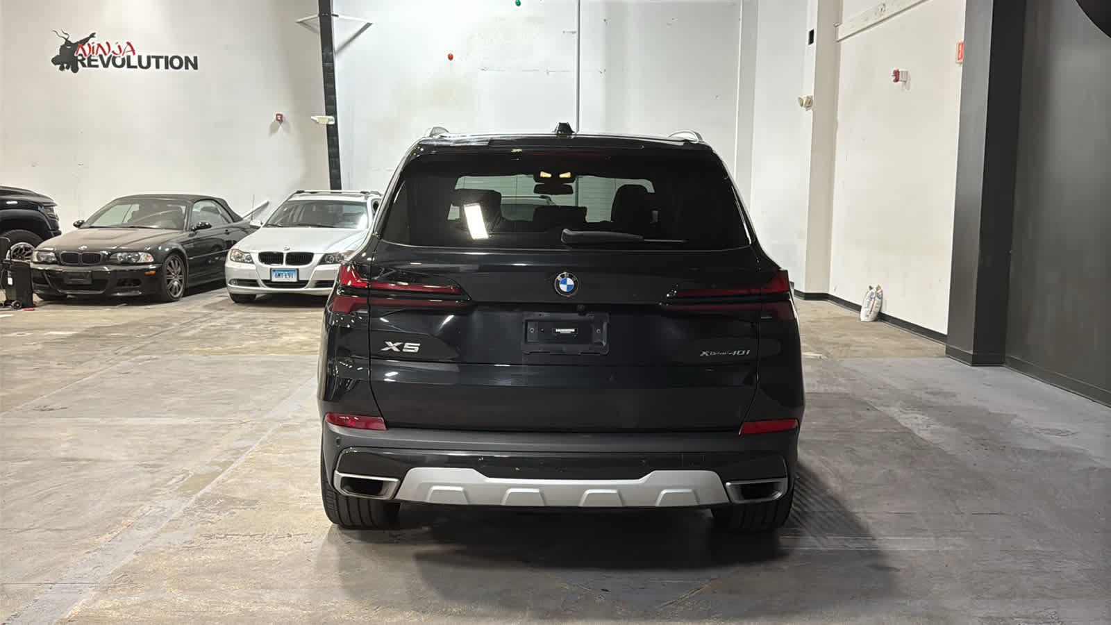 Used 2024 BMW X5 xDrive40i w/ Premium Package AWD/4WD image 5