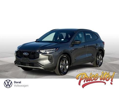 Used 2025 Ford Escape ST-Line AWD/4WD image 1
