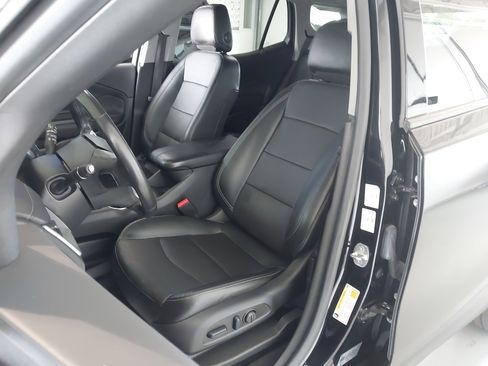 Used 2022 GMC Terrain SLT w/ Tech Package image 23