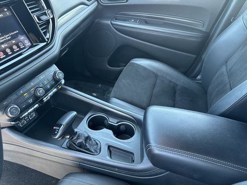 Used 2022 Dodge Durango GT RWD image 30