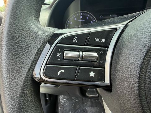 Used 2022 Kia Forte LXS FWD image 25