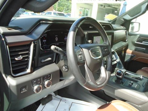 Certified 2025 GMC Sierra 1500 Denali Ultimate AWD/4WD image 55