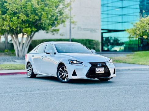 Used 2019 Lexus IS 300 w/ Accessory Package RWD image 2