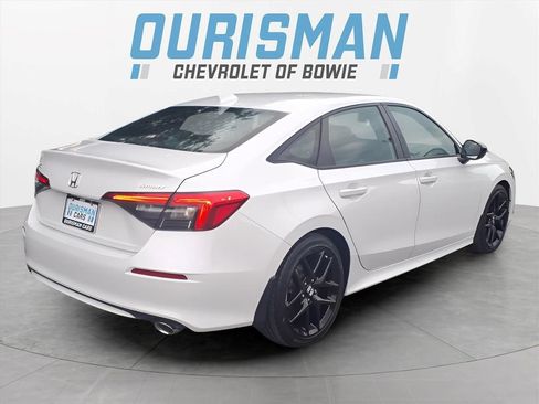 Used 2023 Honda Civic Sport image 3