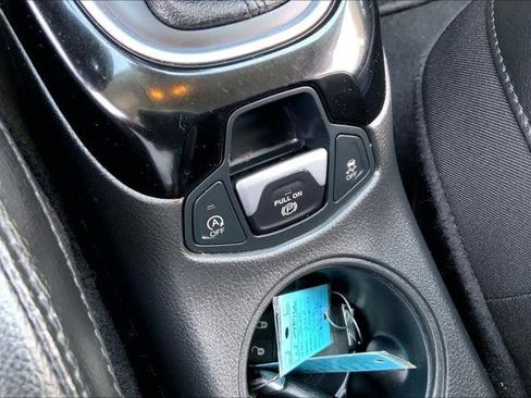 Certified 2020 Jeep Compass Altitude image 29