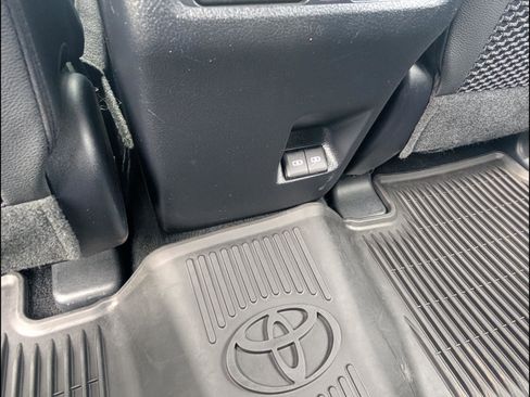 Used 2023 Toyota 4Runner TRD Off-Road Premium w/ Off Road Premium Plus Package AWD/4WD image 17