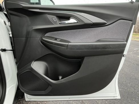 Used 2023 Chevrolet TrailBlazer LT image 21