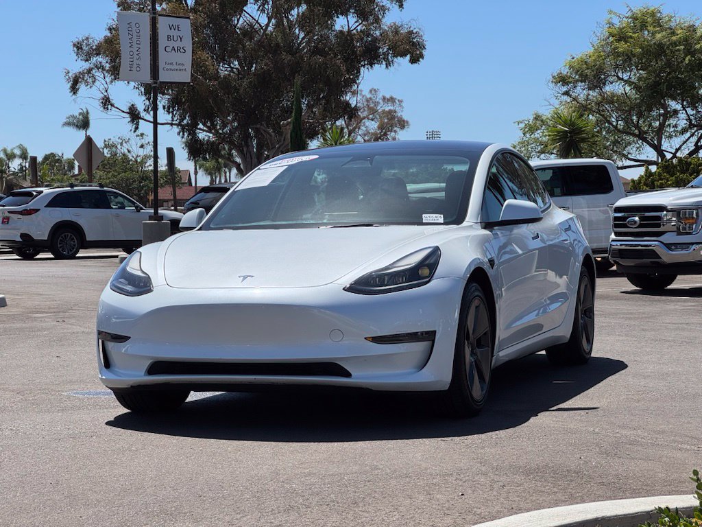 Used 2023 Tesla Model 3 Standard Range RWD image 4