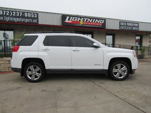 Used 2015 GMC Terrain SLT w/ Chrome Appearance Package FWD image 5