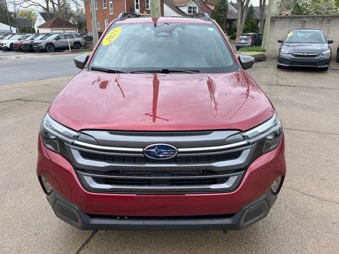 Certified 2025 Subaru Forester Limited AWD/4WD image 2