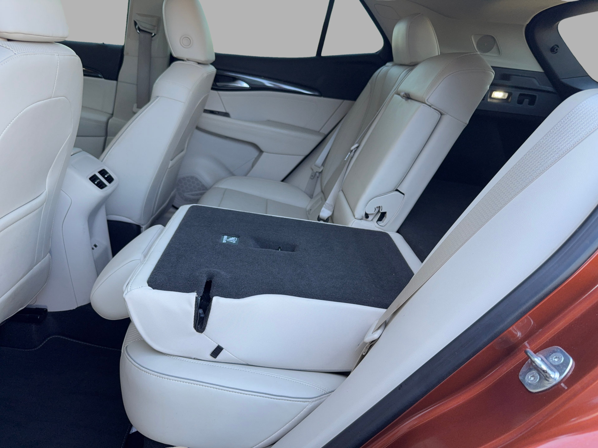 Used 2021 Buick Envision Essence w/ Technology Package I FWD image 24